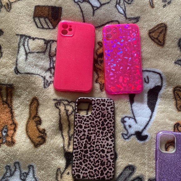 Lot of 12 iPhone 11 Cases - Picture 2 of 9